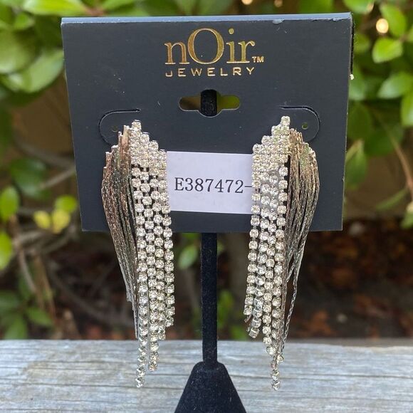 New Noir Jewelry Silver Rhinestone Waterfall Dangle Earrings. NWOT Bridal Party - Picture 1 of 3